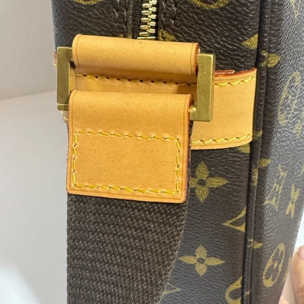 AUTHENTIC Louis Vuitton Dark Brown Monogram Briefcase